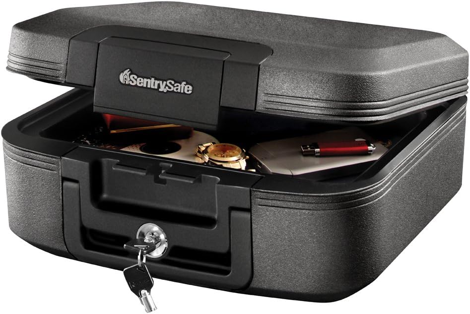 SentrySafe Fireproof and Waterproof Safe Box with Key [...]