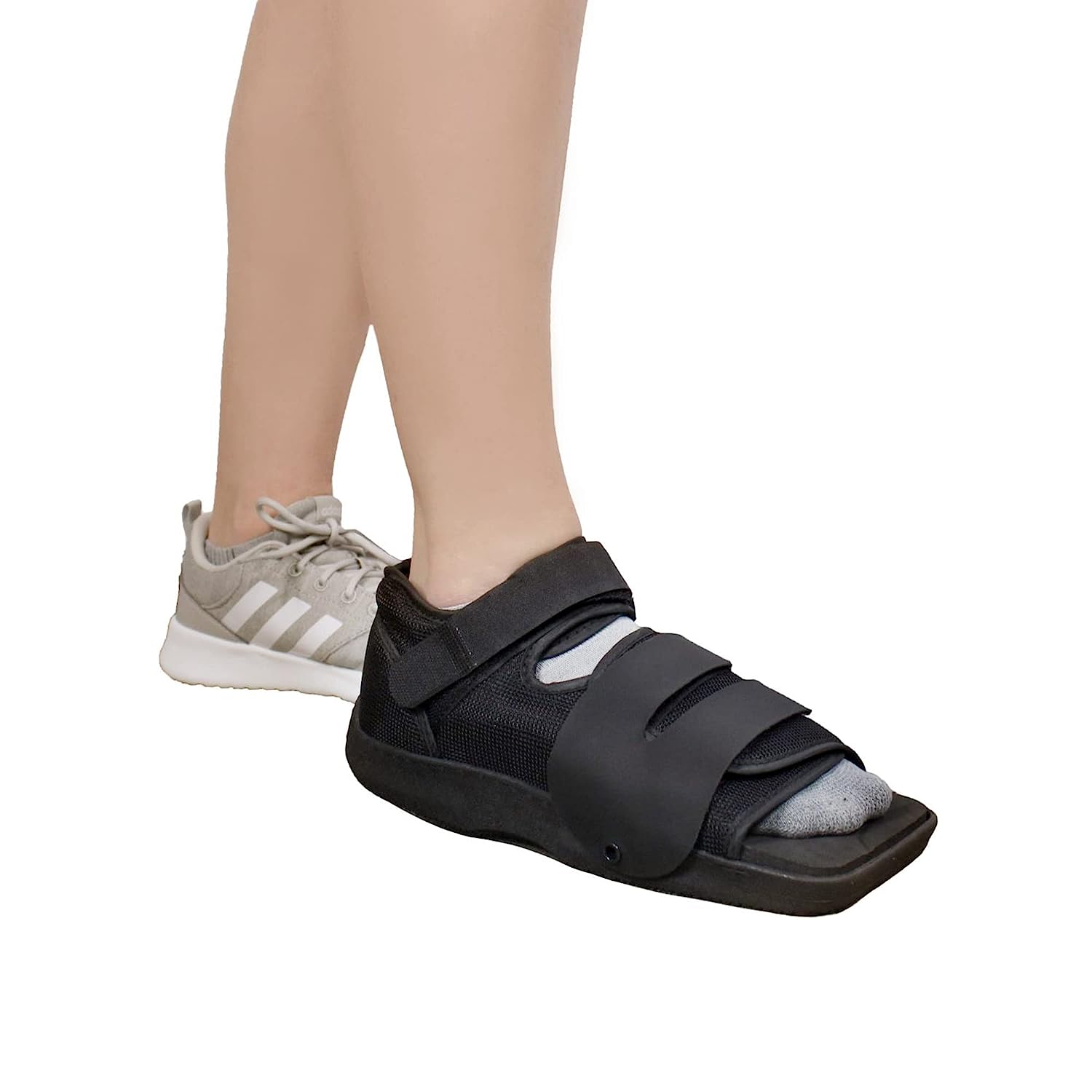 Brace Align Squared Toe Post Op Shoe - Adjustable [...]