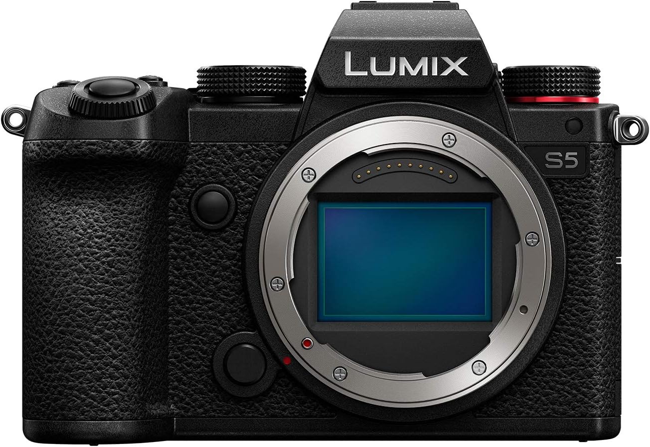 Panasonic LUMIX S5 Full Frame Mirrorless Camera, 4K [...]