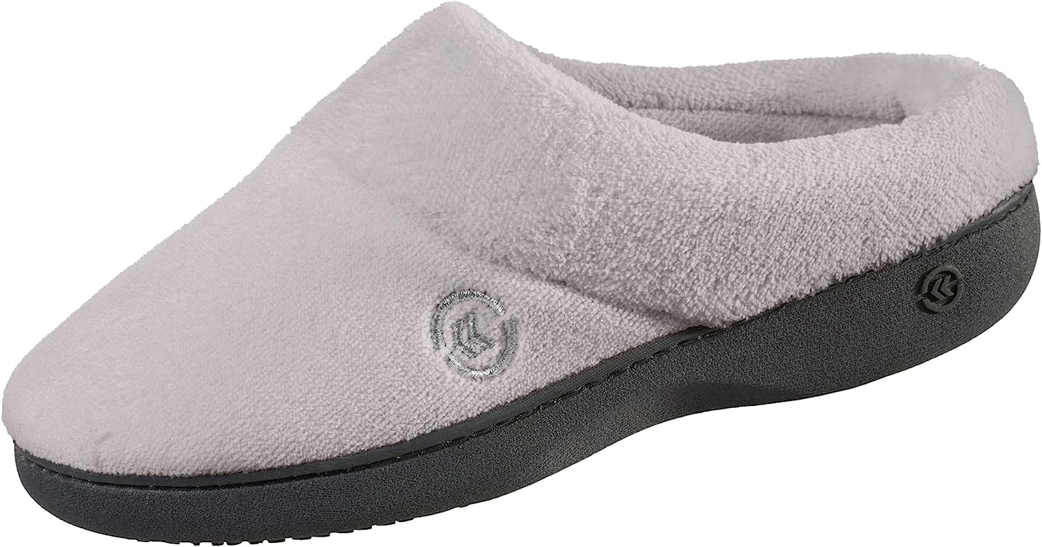isotoner Terry Hoodback Clog Slippers for Women - Soft [...]