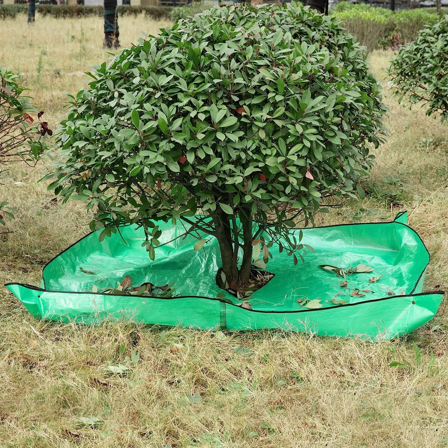 Landscape Tarp for Trimming with 12 inch Hole -Garden [...]
